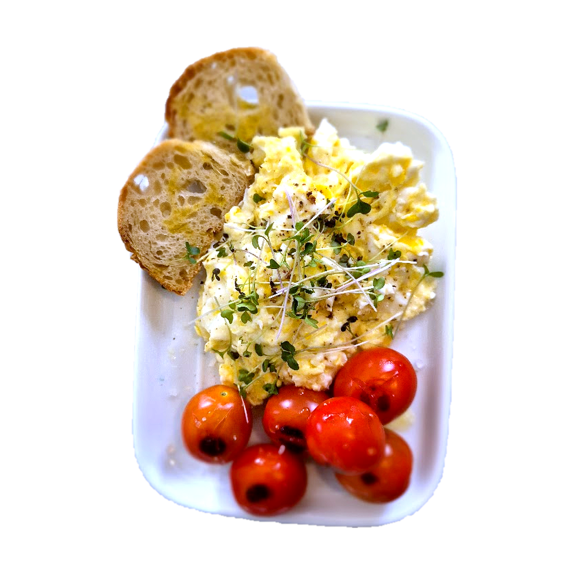 Huevos revueltos con microgreens frescos